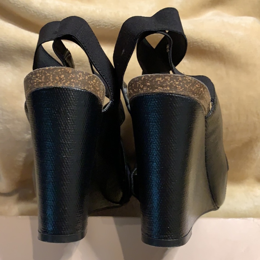 BCBGeneration -BG Tundra -ladies wedge heels - Picture 5 of 12